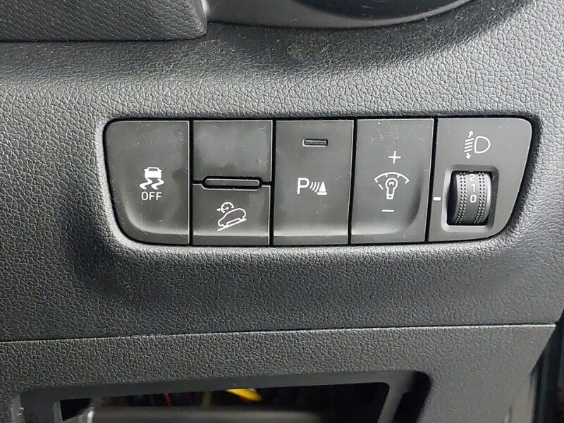 Used Hyundai KONA 2021 for sale - 76294323: Photo 14