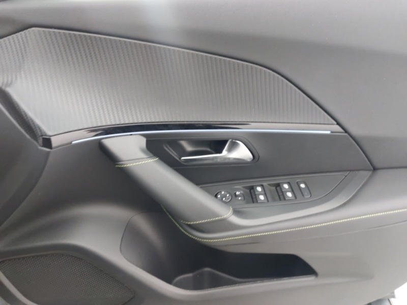 Used Peugeot 2008 2024 for sale - 76602455: Photo 16