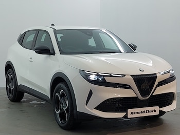 Used Alfa Romeo Junior 2025 for sale - 77531014: Photo