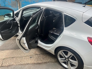 Used Vauxhall Astra 2015 for sale - 78604528: Photo