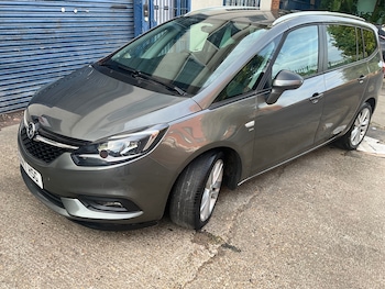 Used Vauxhall Zafira 2017 for sale - 79471316: Photo
