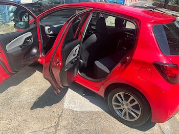 Used Toyota Yaris 2015 for sale - 79251747: Photo