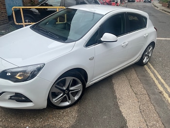 Used Vauxhall Astra 2015 for sale - 79111713: Photo