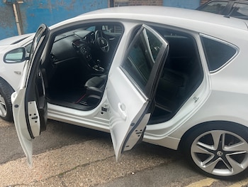 Used Vauxhall Astra 2015 for sale - 79111713: Photo