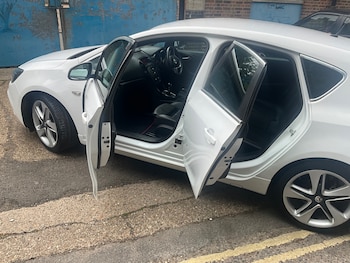 Used Vauxhall Astra 2015 for sale - 79111713: Photo
