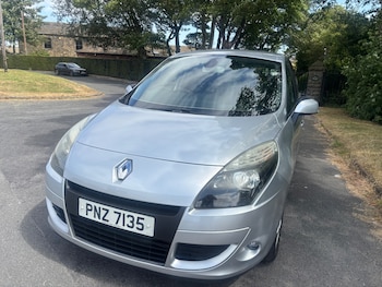 Used Renault Scenic 2011 for sale - 79314599: Photo