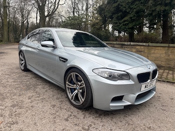 Used BMW M5 2013 for sale - 77639474: Photo
