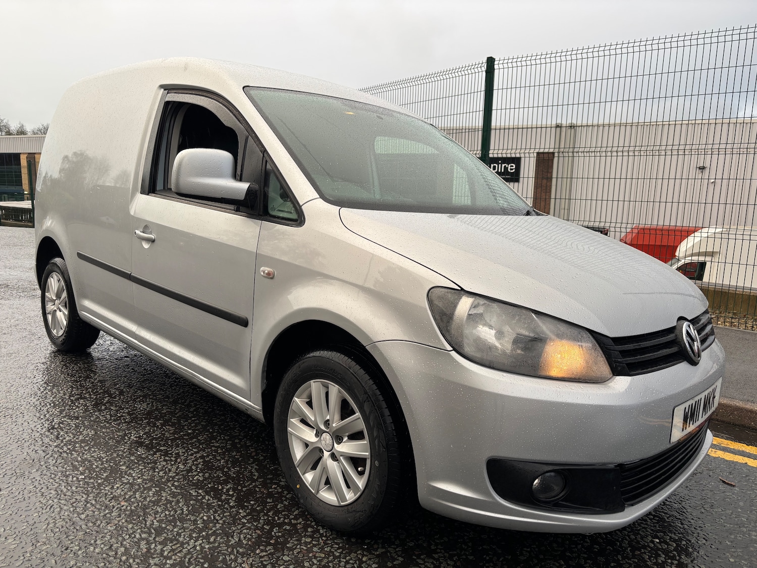 Used Volkswagen Caddy 2011 for sale - 77639507: Photo 1