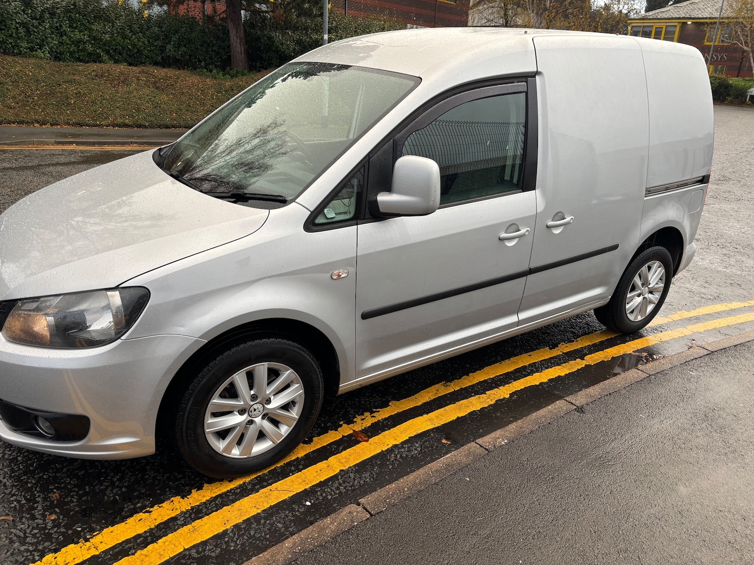 Used Volkswagen Caddy 2011 for sale - 77639507: Photo 5