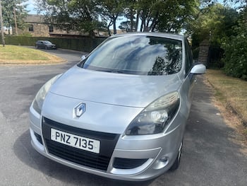 Used Renault Scenic 2011 for sale - 79704888: Photo