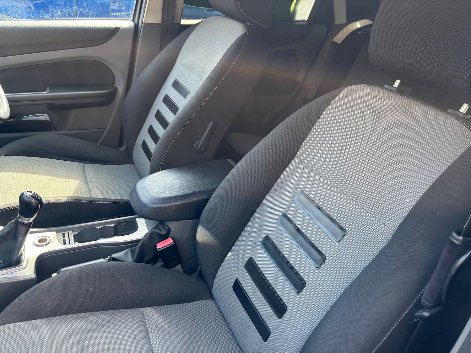 Used Ford Focus 2010 for sale - 78154849: Photo 15