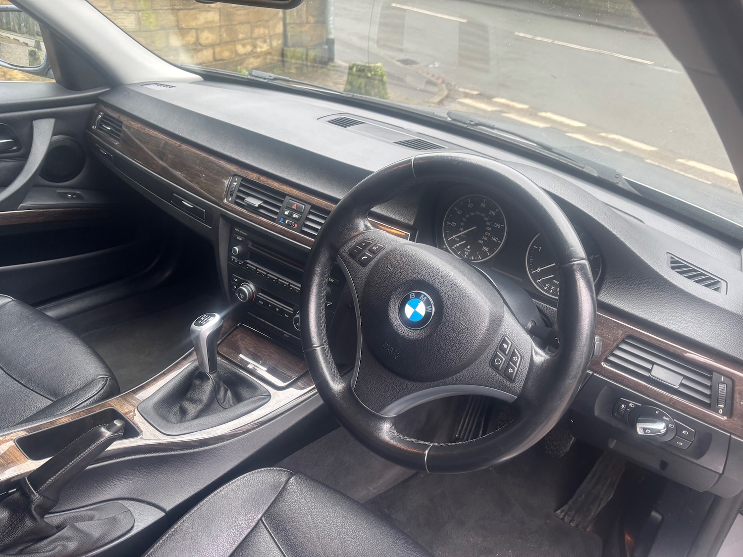 Used BMW 3 Series 2011 for sale - 77639506: Photo 21