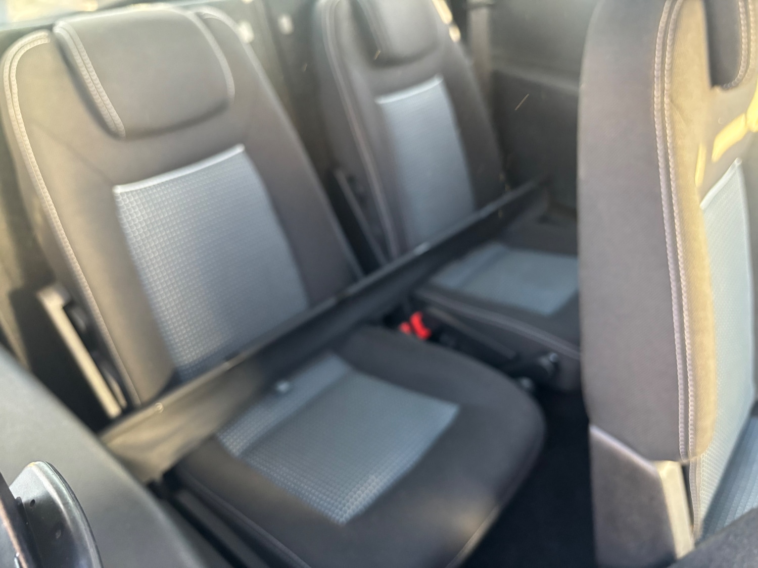 Used Ford S-Max 2010 for sale - 77639502: Photo 14