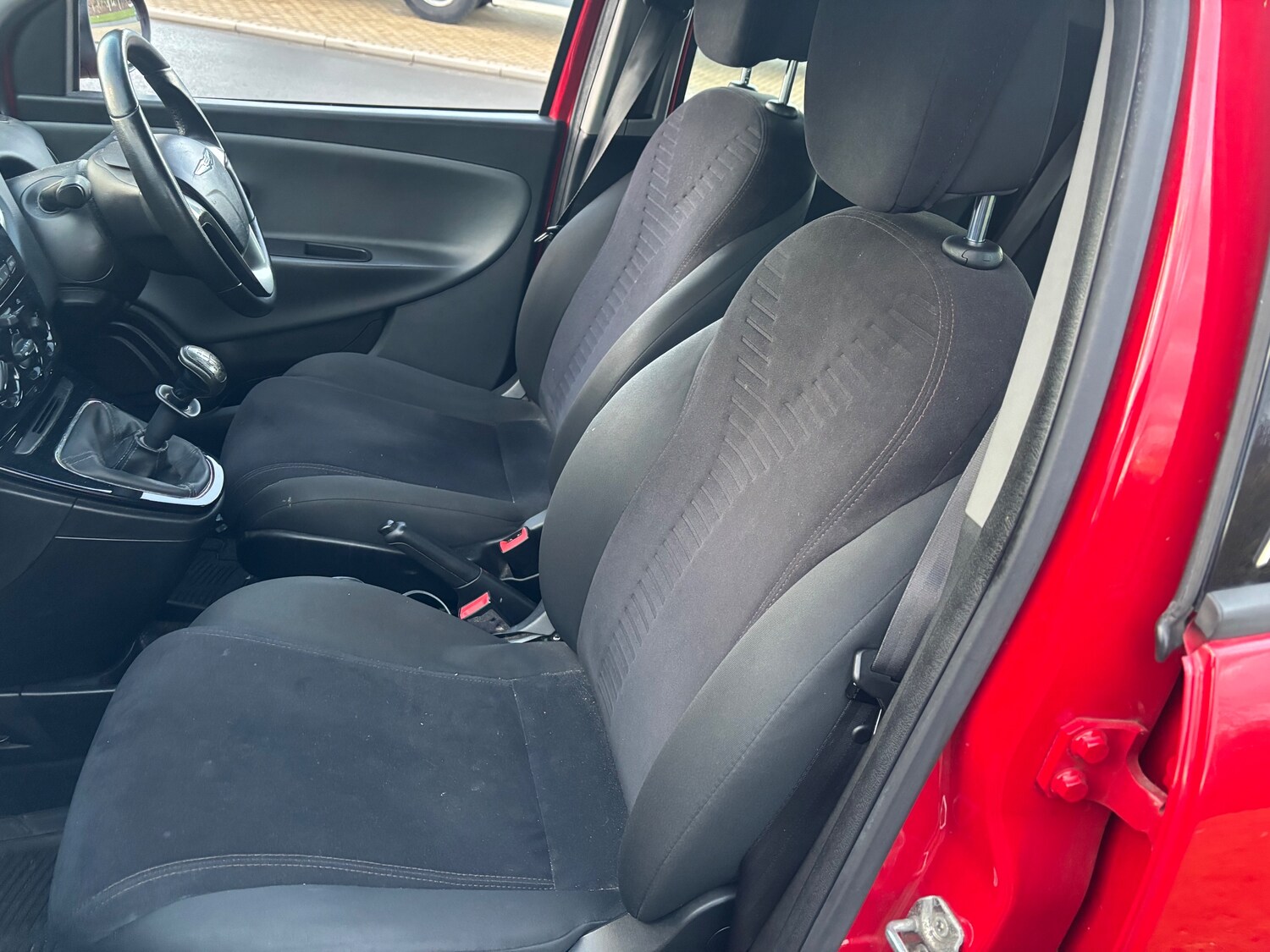 Used Chrysler Ypsilon 2012 for sale - 77639499: Photo 16