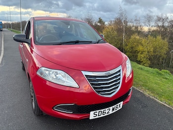Used Chrysler Ypsilon 2012 for sale - 77639499: Photo