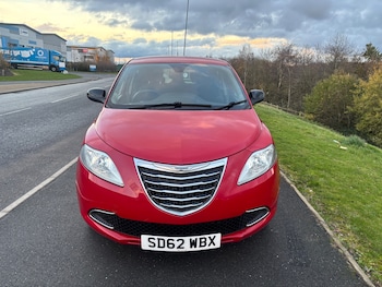 Used Chrysler Ypsilon 2012 for sale - 77639499: Photo