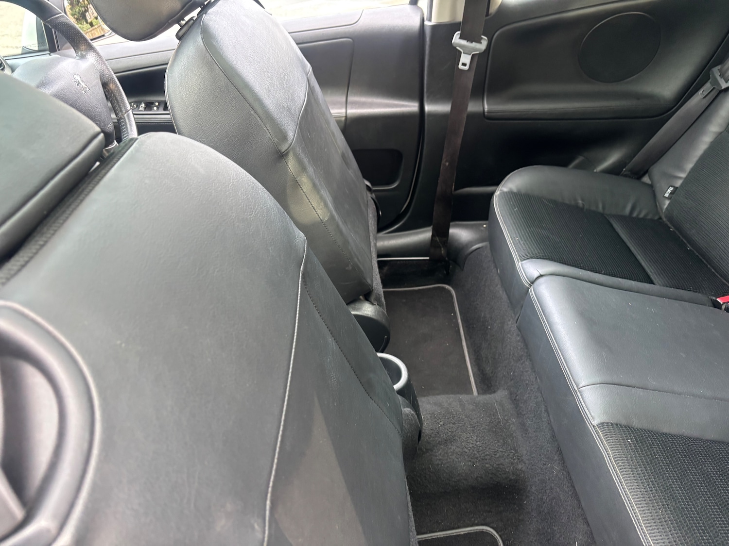 Used Peugeot 207 2011 for sale - 77639473: Photo 16