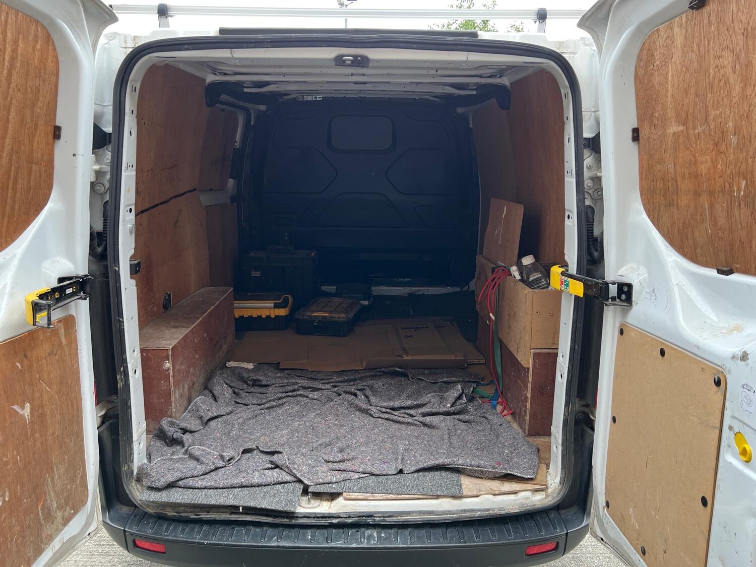 Used Ford Transit Custom 2018 for sale - 77639505: Photo 16