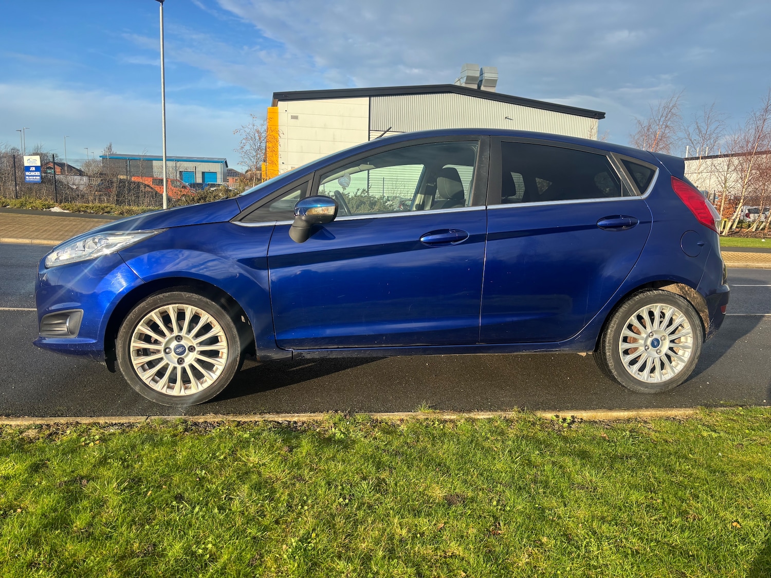 Used Ford Fiesta 2014 for sale - 77639500: Photo 4