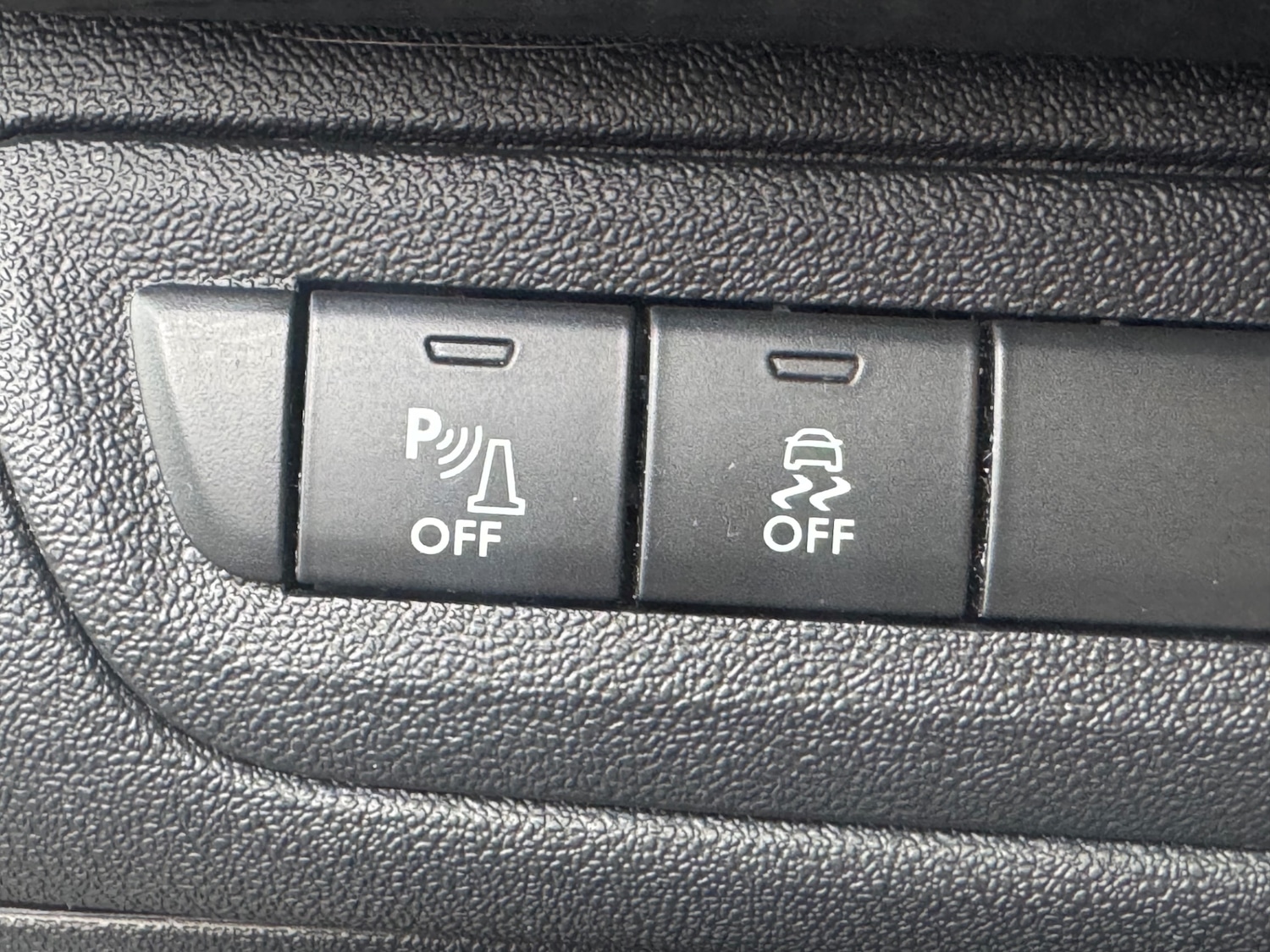 Used Peugeot 2008 2016 for sale - 77165483: Photo 16