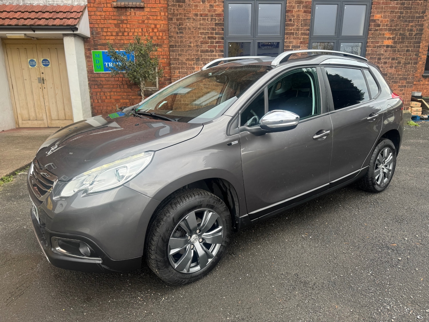 Used Peugeot 2008 2016 for sale - 77165483: Photo 3
