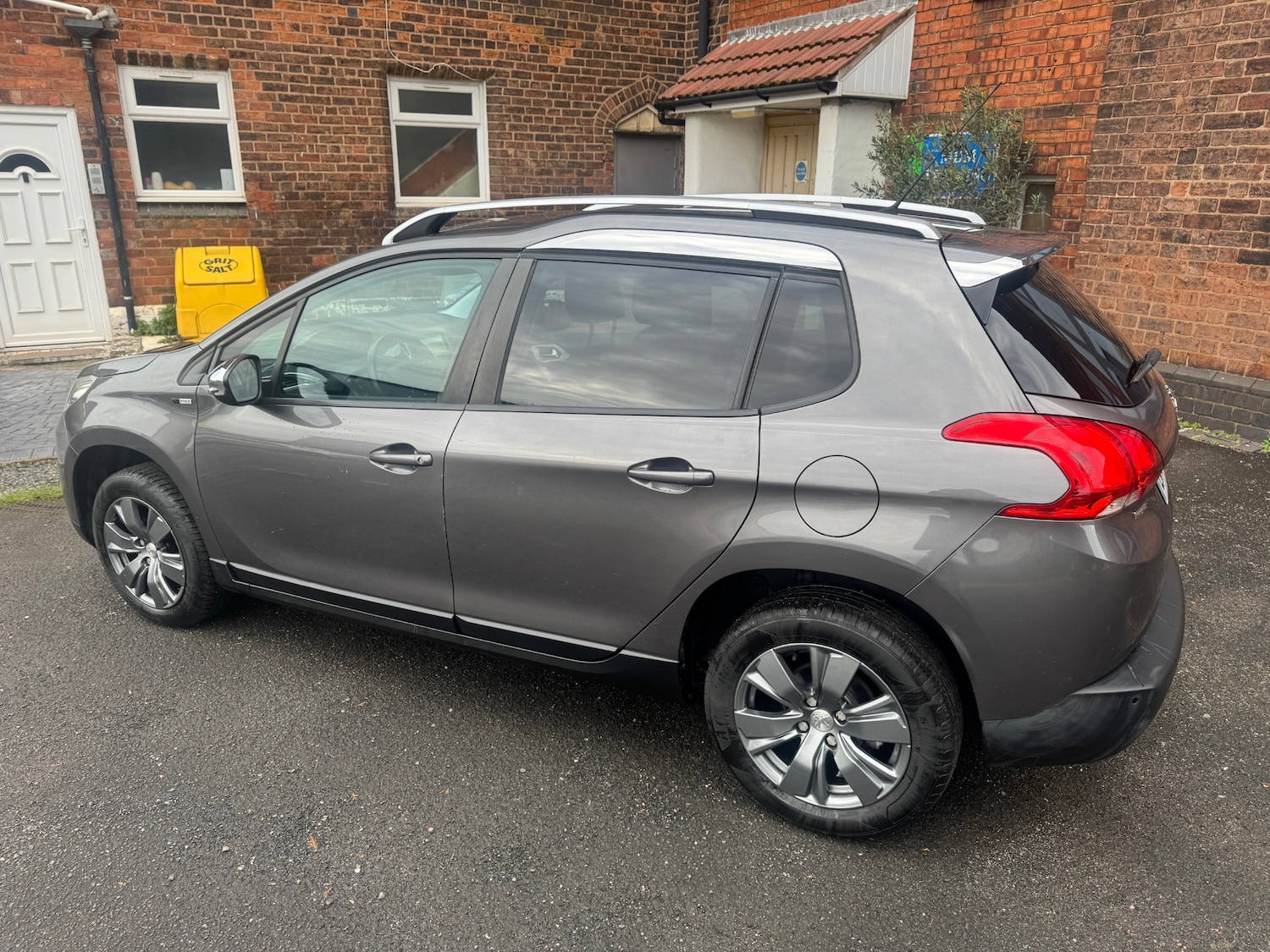 Used Peugeot 2008 2016 for sale - 77165483: Photo 5