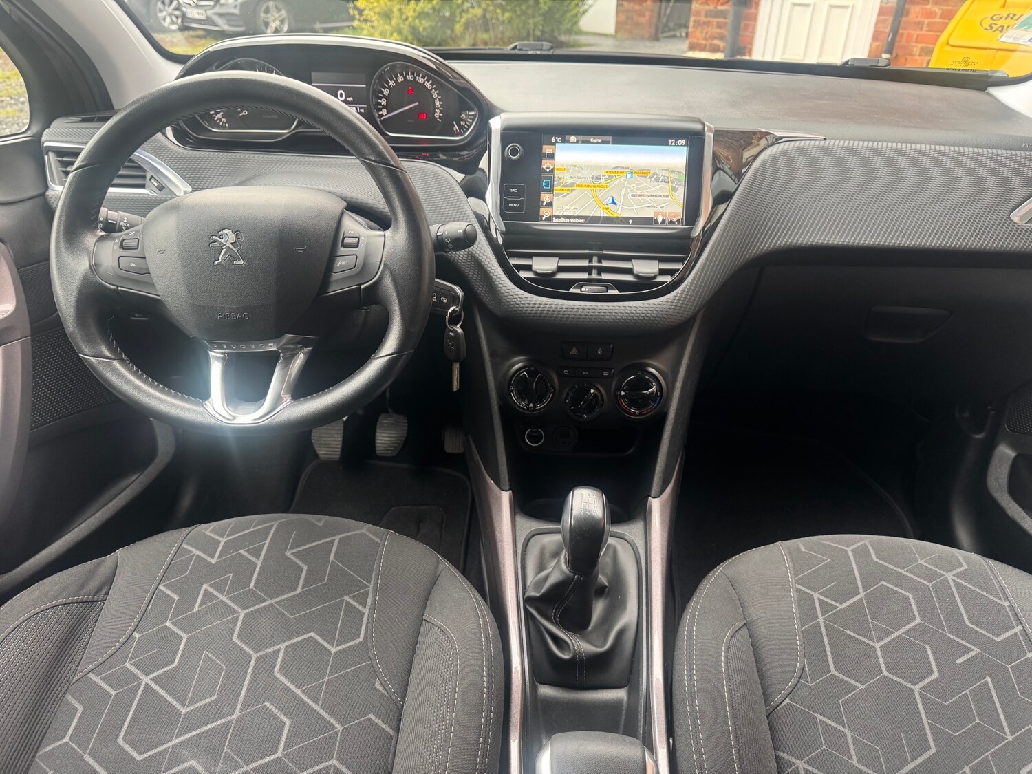 Used Peugeot 2008 2016 for sale - 77165483: Photo 7