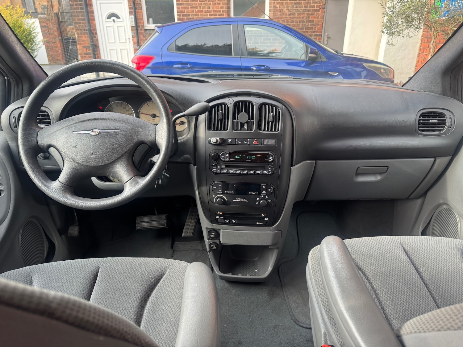 Used Chrysler Voyager 2005 for sale - 77776962: Photo 7