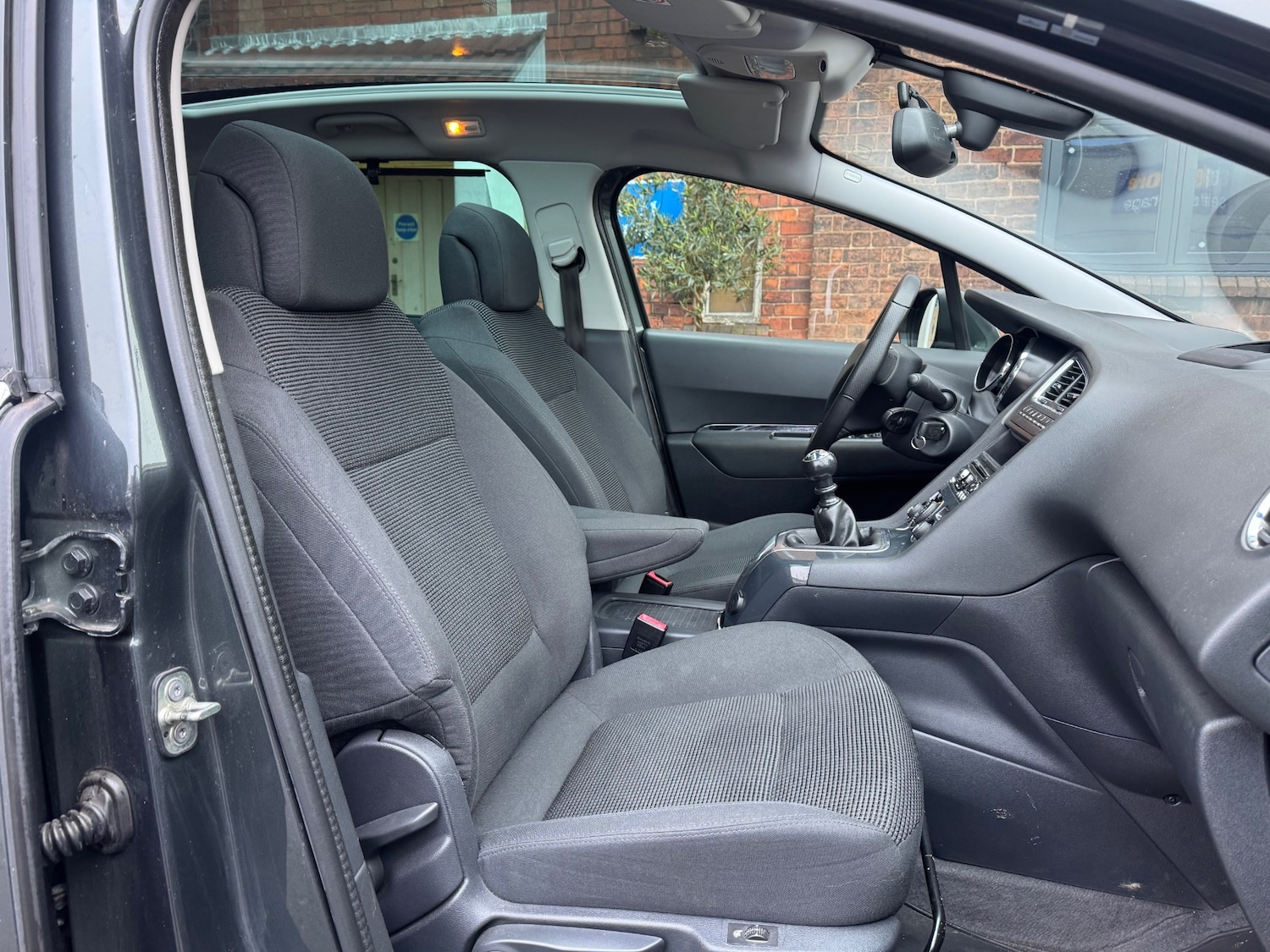 Used Peugeot 5008 2015 for sale - 77490093: Photo 12