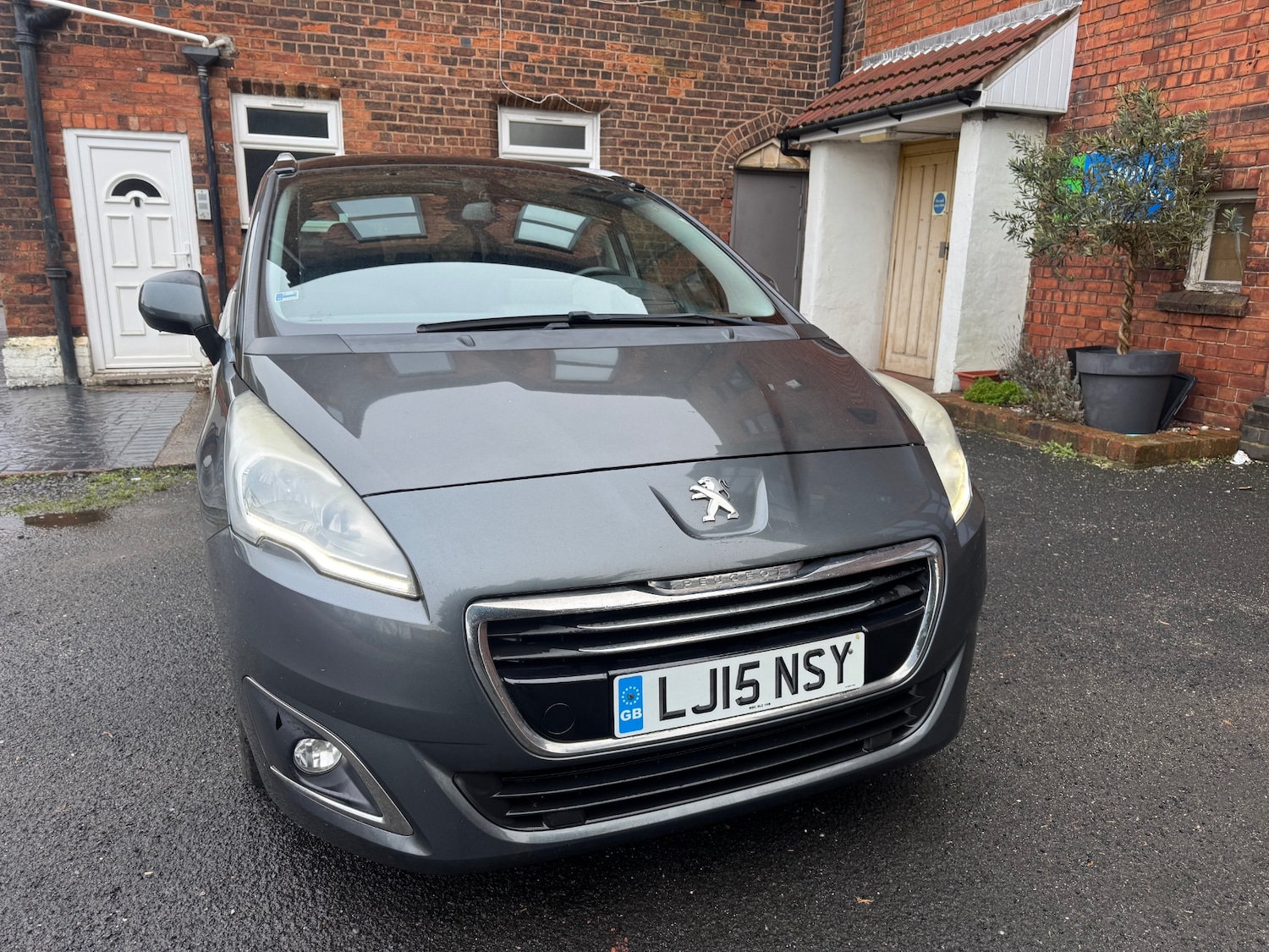 Used Peugeot 5008 2015 for sale - 77490093: Photo 3
