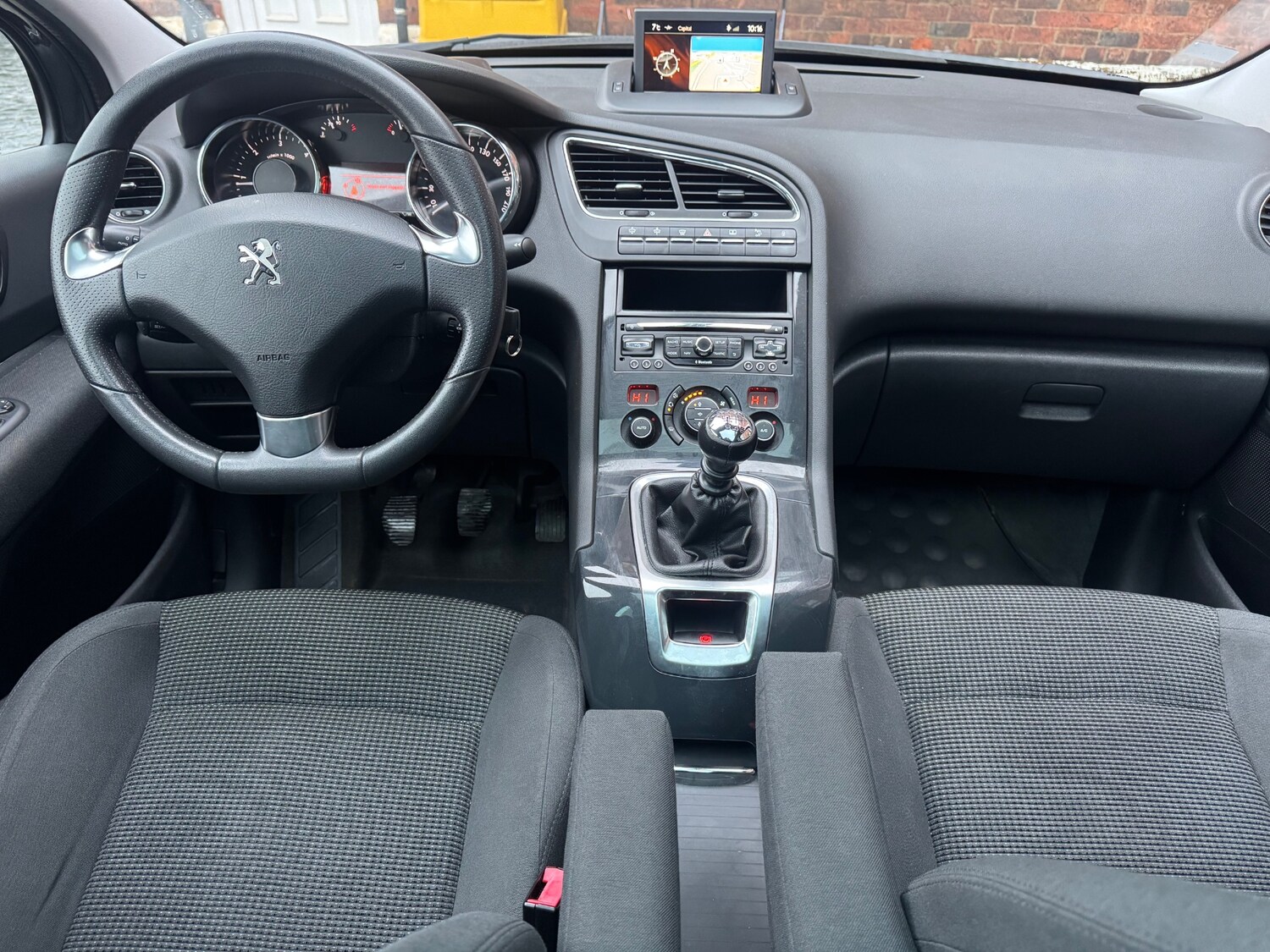 Used Peugeot 5008 2015 for sale - 77490093: Photo 9