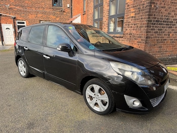 Used Renault Megane 2010 for sale - 77778533: Photo