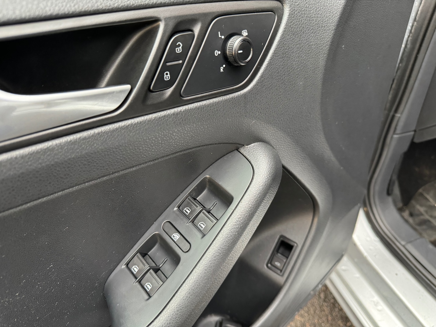 Used Volkswagen Jetta 2015 for sale - 76807980: Photo 12