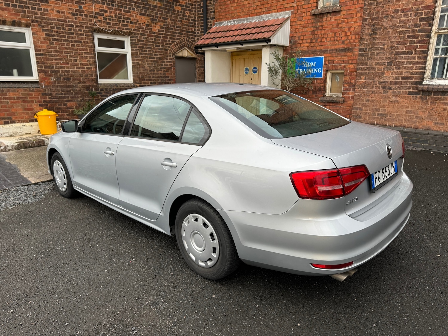Used Volkswagen Jetta 2015 for sale - 76807980: Photo 5