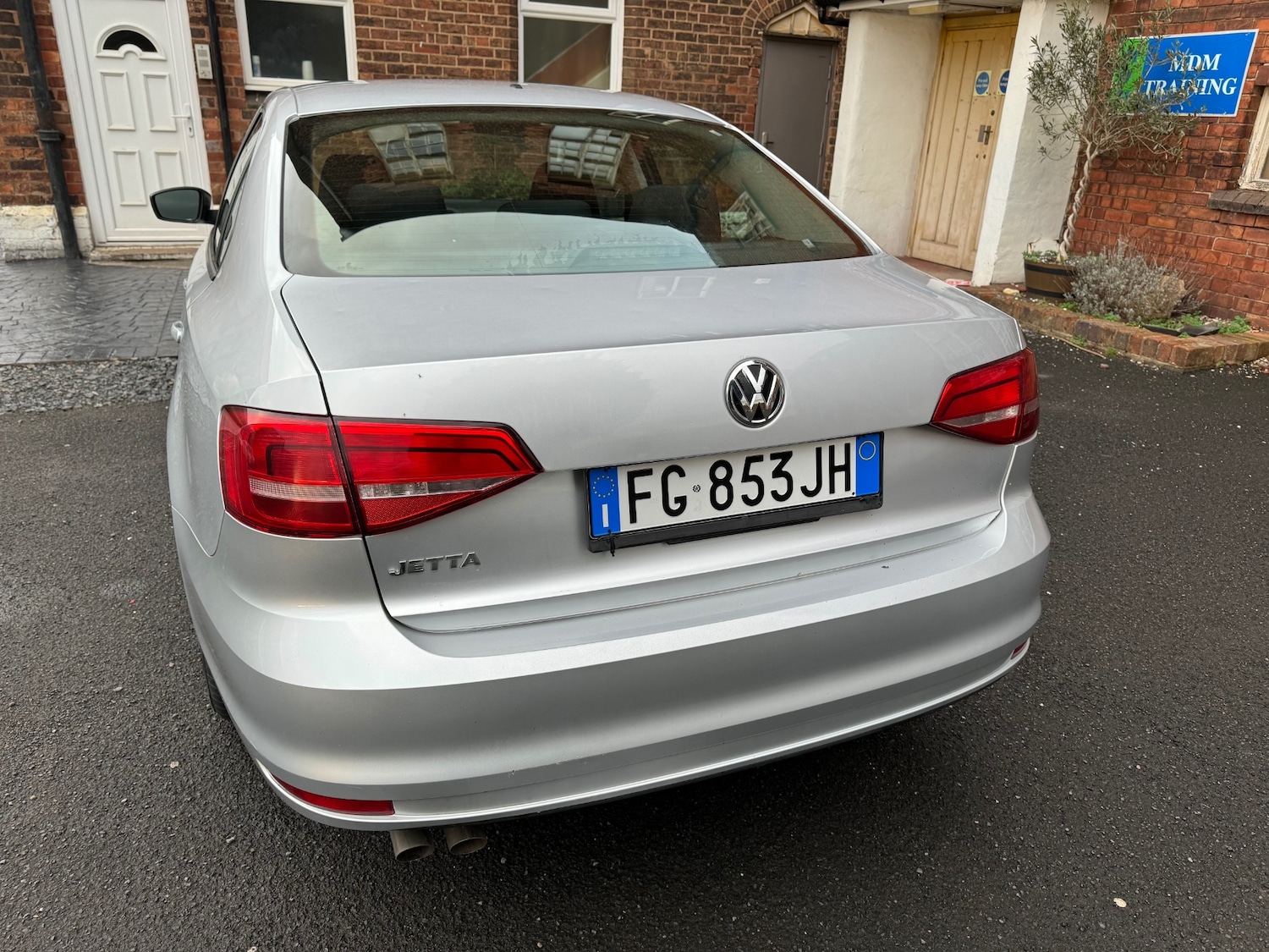 Used Volkswagen Jetta 2015 for sale - 76807980: Photo 6