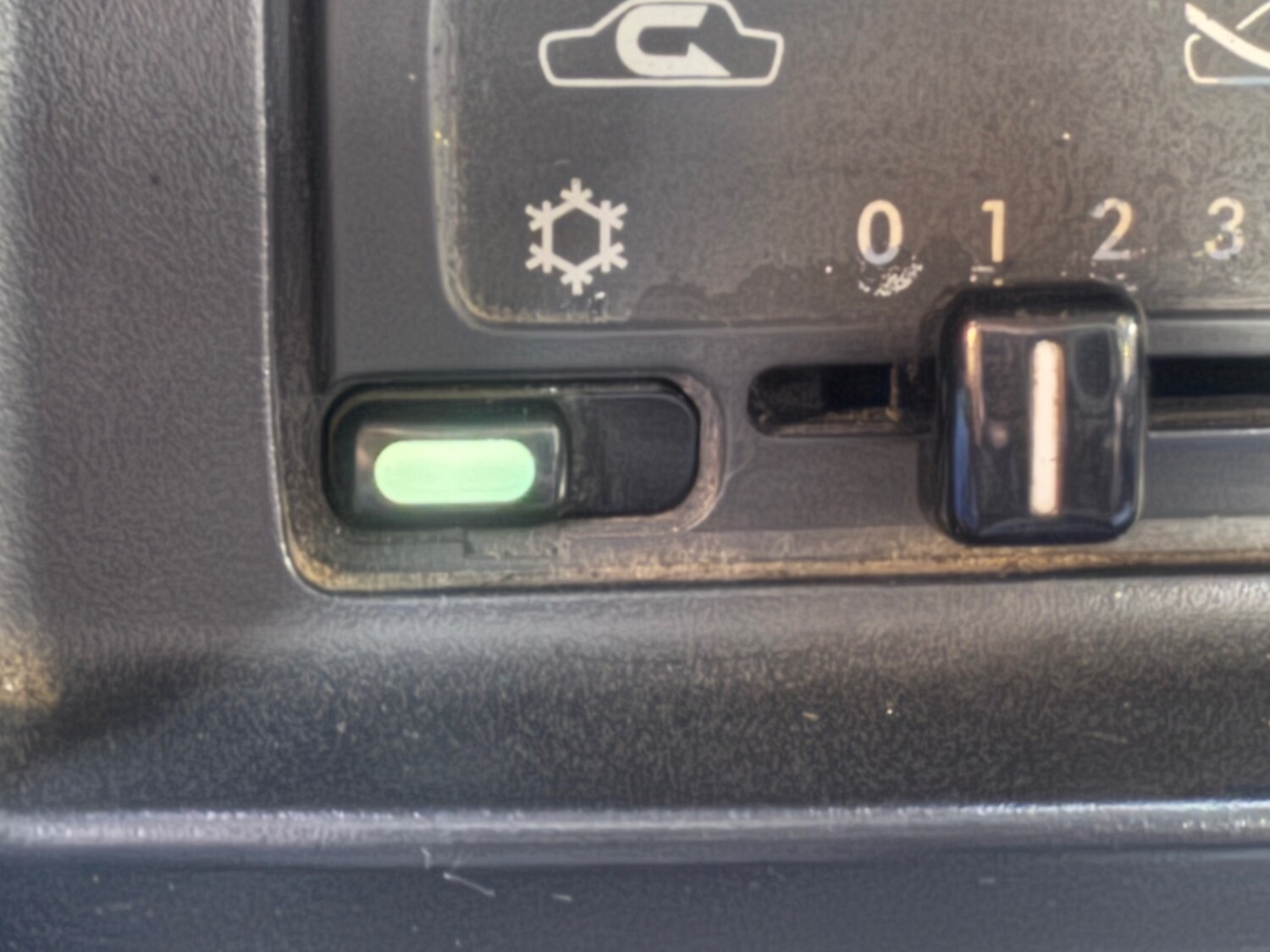 Used Nissan Terrano II 2011 for sale - 77086694: Photo 8