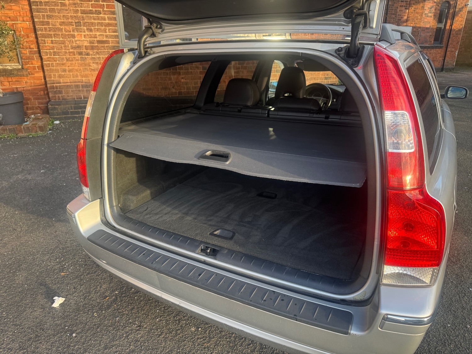 Used Volvo V70 2005 for sale - 77052167: Photo 18