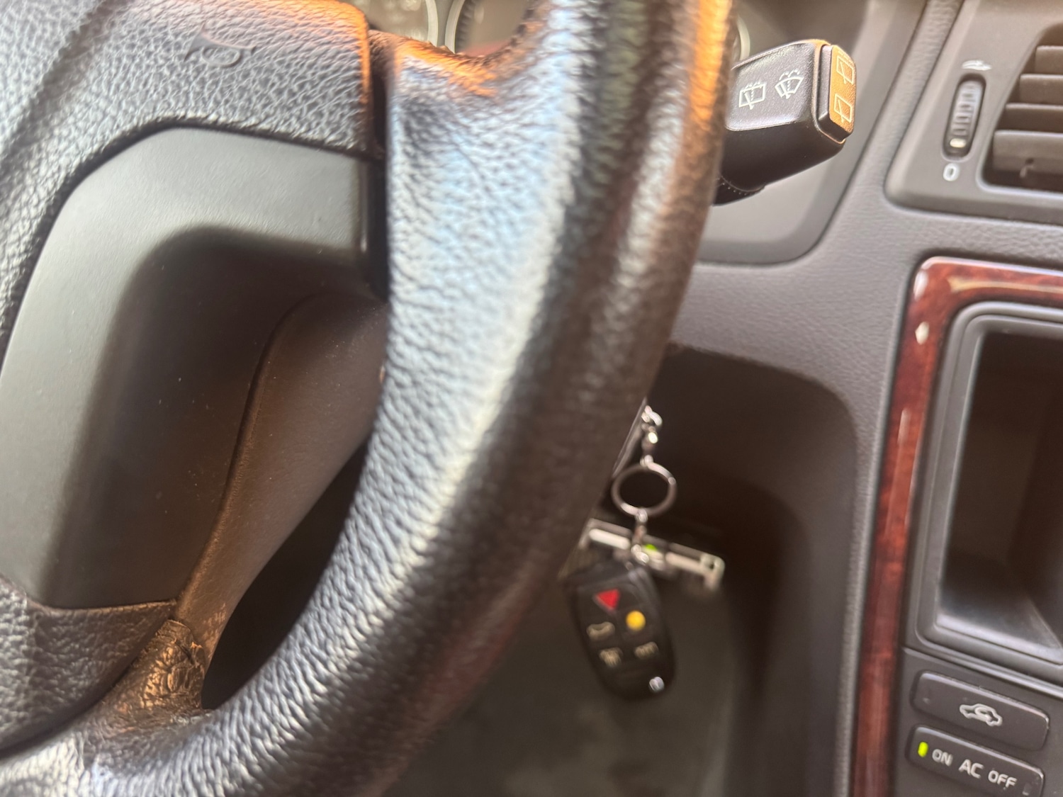 Used Volvo V70 2005 for sale - 77052167: Photo 20