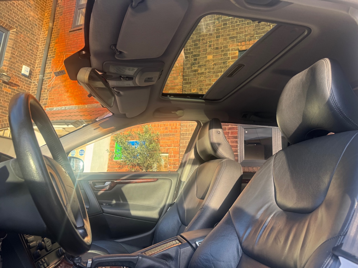 Used Volvo V70 2005 for sale - 77052167: Photo 9