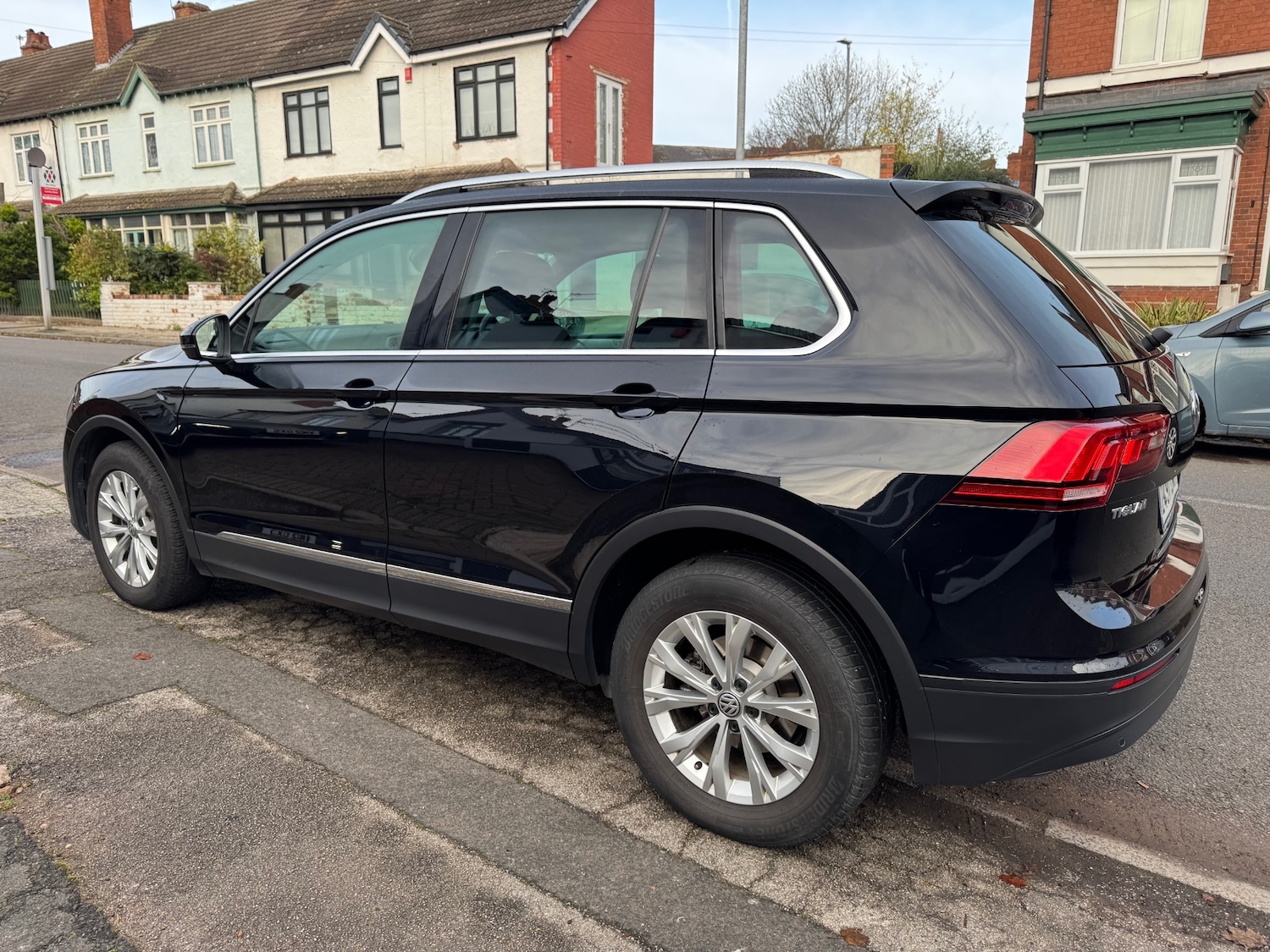 Used Volkswagen Tiguan 2019 for sale - 72883296: Photo 1