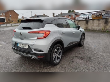 2024 (73) - PORTUGUESE PORTUGAL LEFT HAND DRIVE LHD 2024 RENAULT CAPTUR RS LINE 5-Door