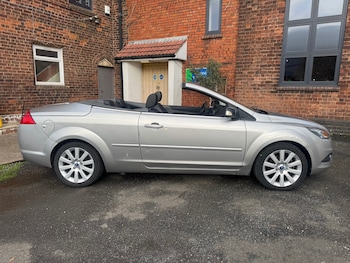 2014 (58) - VERY LOW MILES + UK REG + LHD LEFT HAND DRIVE + FORD FOCUS CONVERTIBLE 2-Door