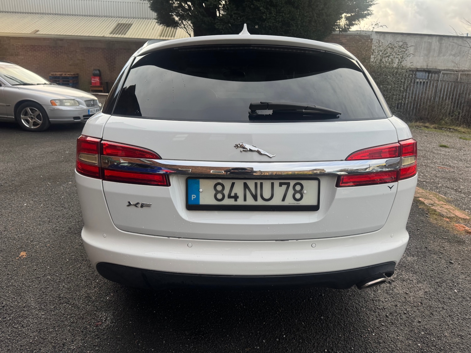 Used Jaguar XF 2013 for sale - 77240753: Photo 4