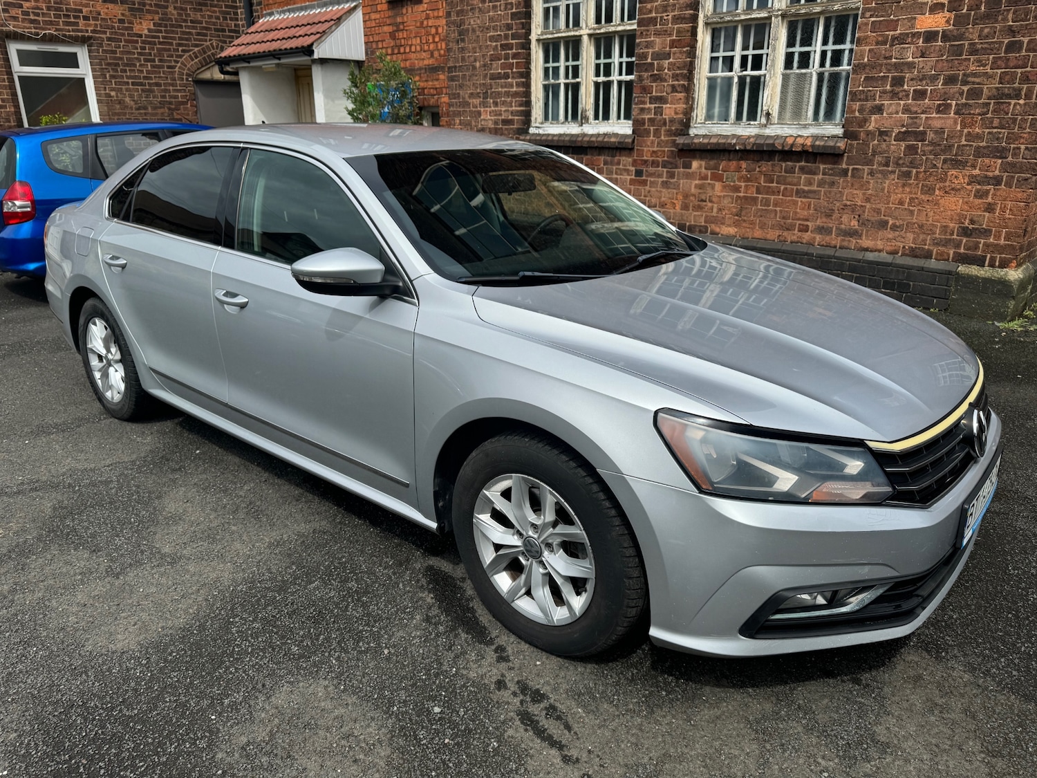 Used Volkswagen Passat 2015 for sale - 76808292: Photo 2