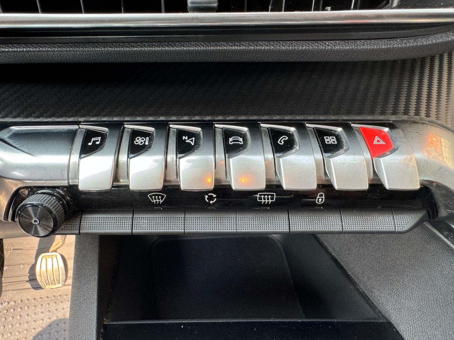 Used Peugeot 3008 2018 for sale - 76807794: Photo 14