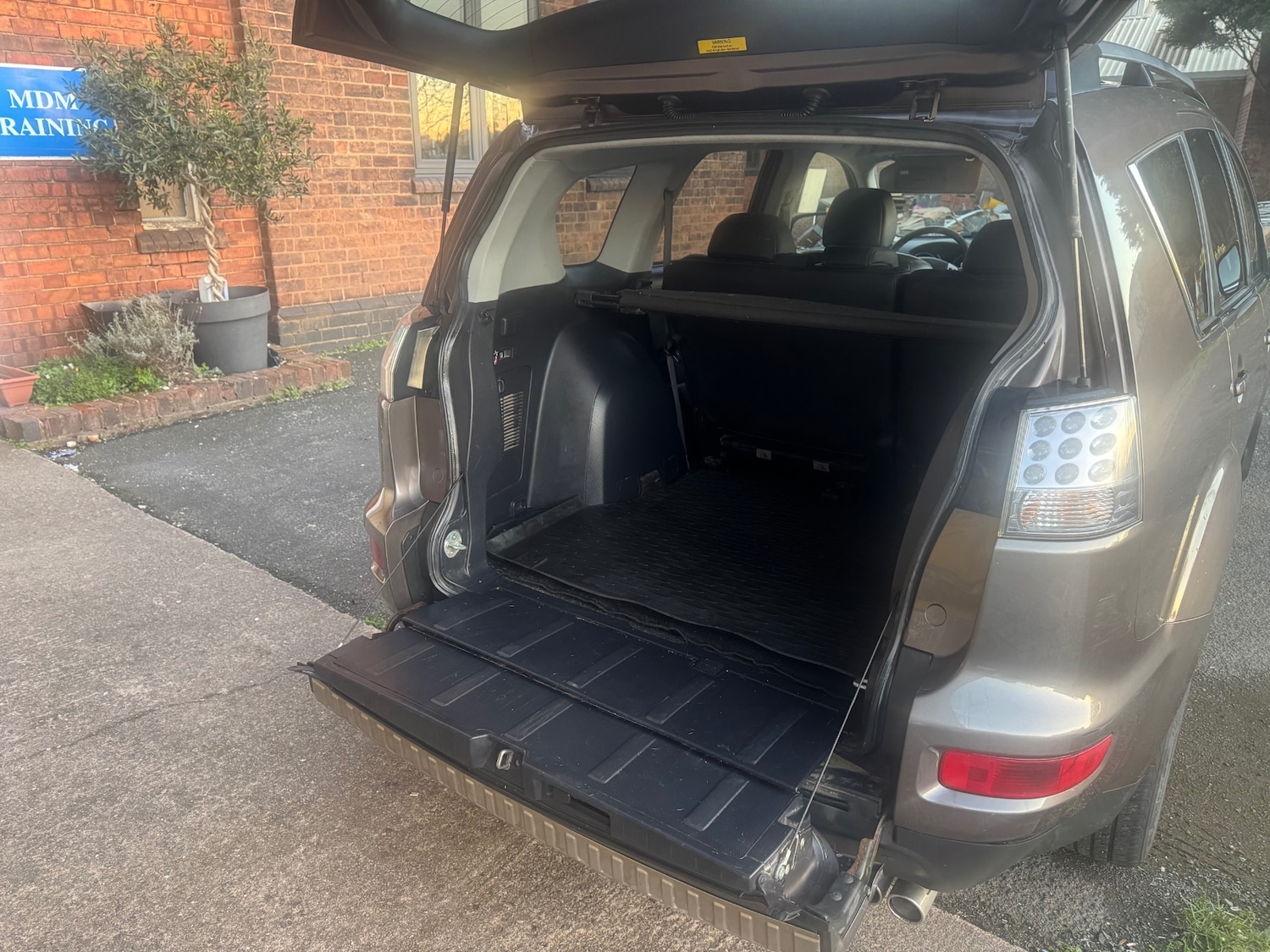 Used Mitsubishi Outlander 2011 for sale - 76958590: Photo 15