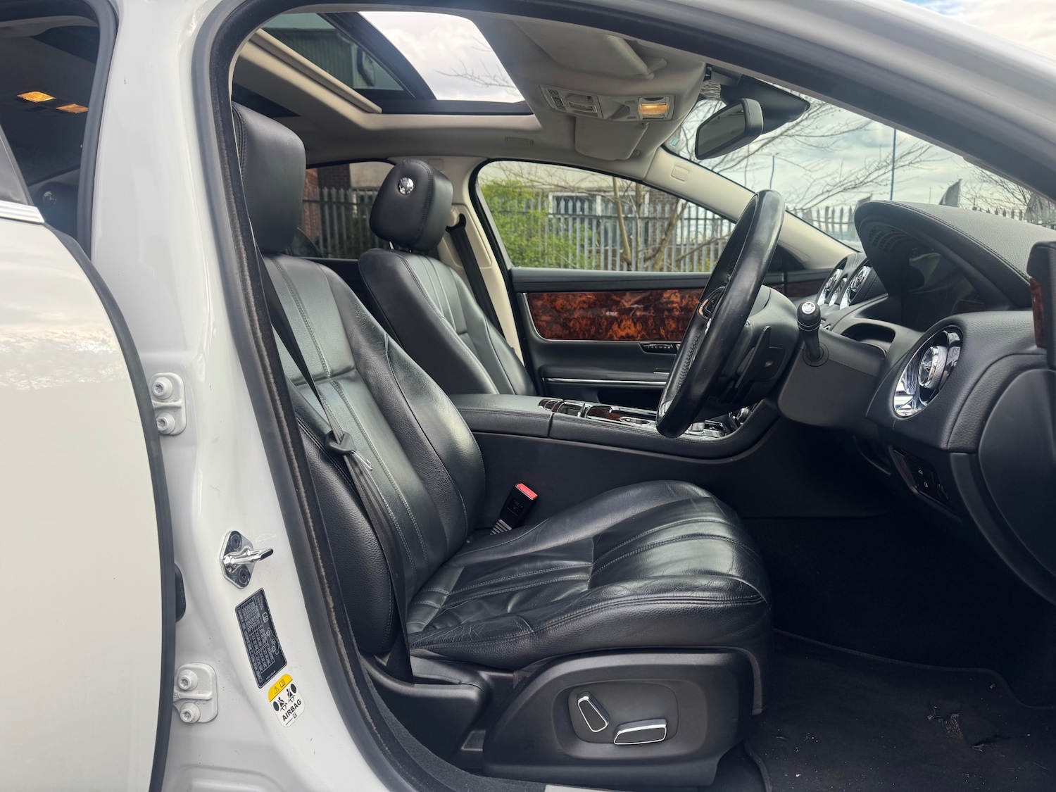 Used Jaguar XJ 2014 for sale - 78067166: Photo 10