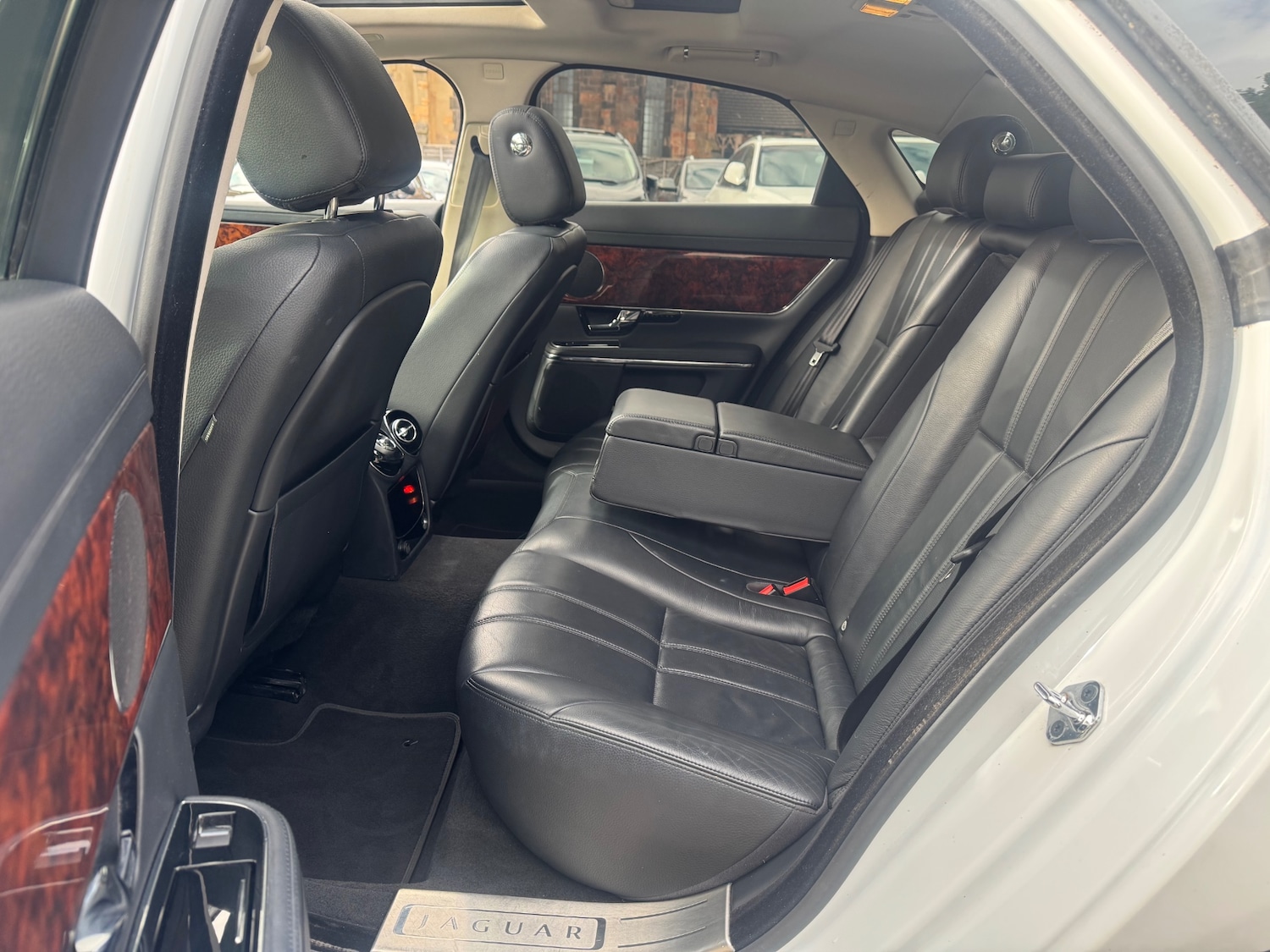 Used Jaguar XJ 2014 for sale - 78067166: Photo 13