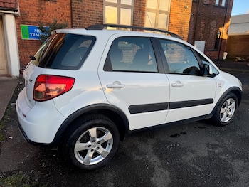2011 (99) - LEFT HAND DRIVE LHD + FRENCH / SPANISH + 2011 SUZUKI SX4 + 4x4 + 2.0 DIESEL 5-Door