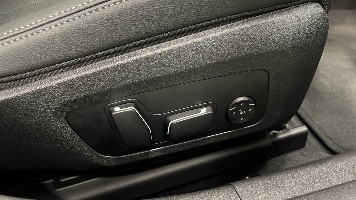 Used BMW 4 Series 2024 for sale - 76760555: Photo 15